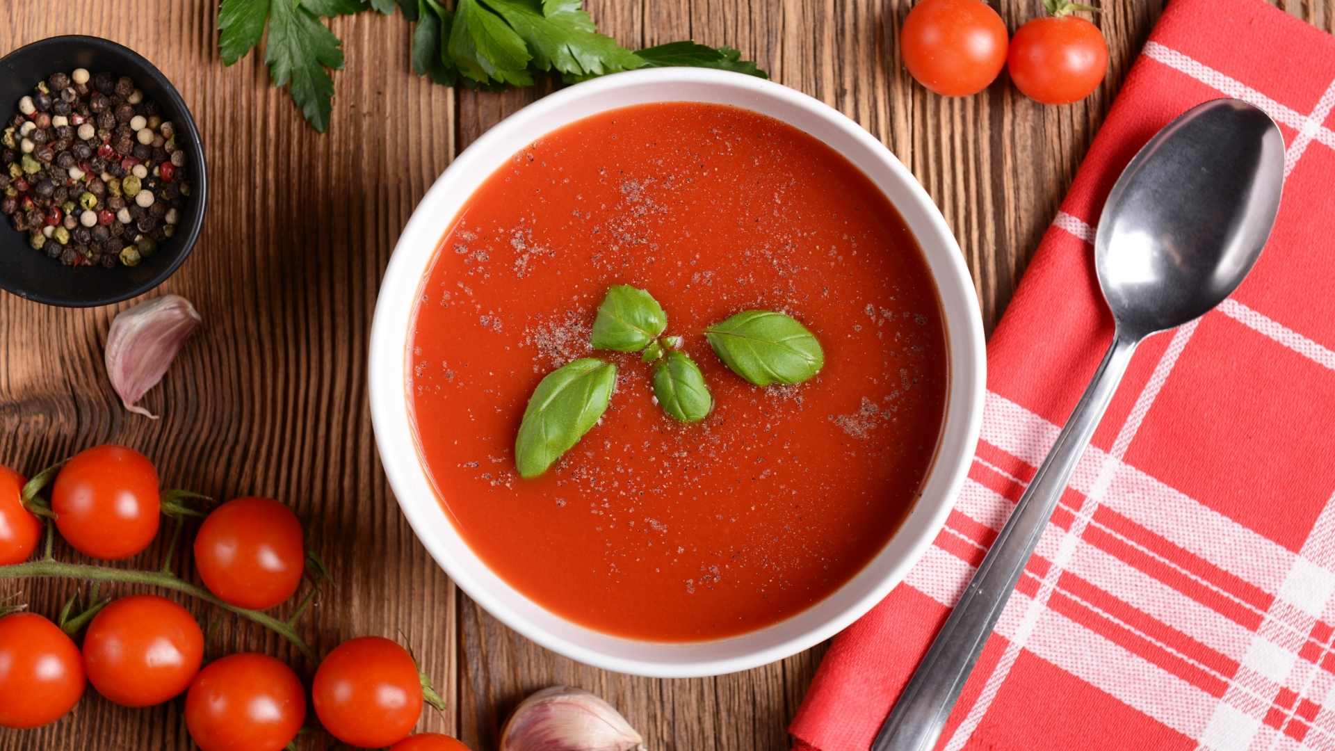 Cozy Up with a Bowl of Homemade Tomato Soup A Classic Recipe with a Twist 3